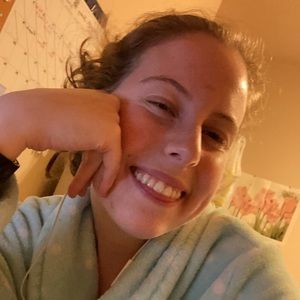 Meet your Posher, Hannah